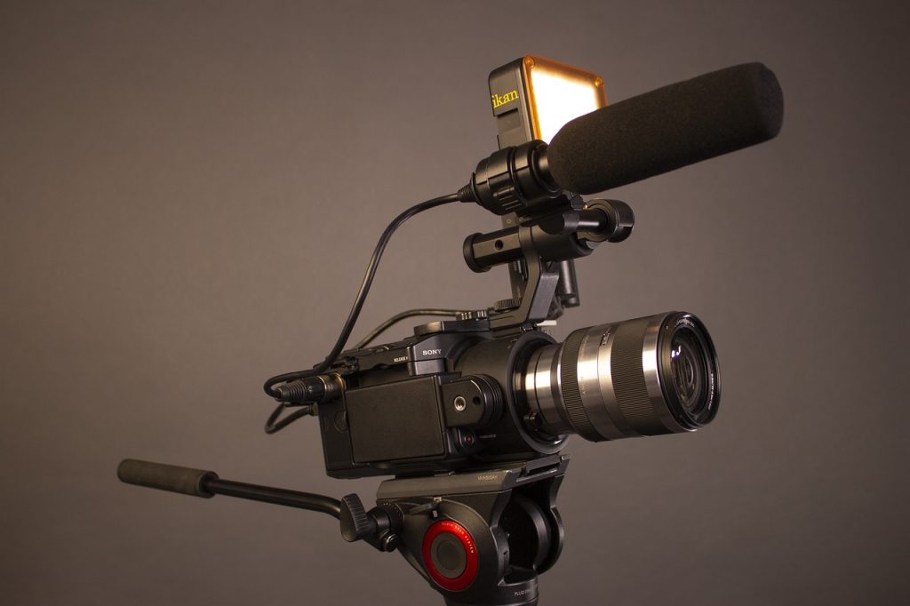 camera, film, cinema-6745938.jpg