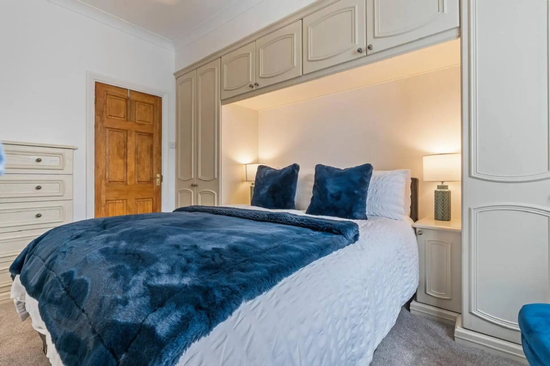Leigham Court 548372-7