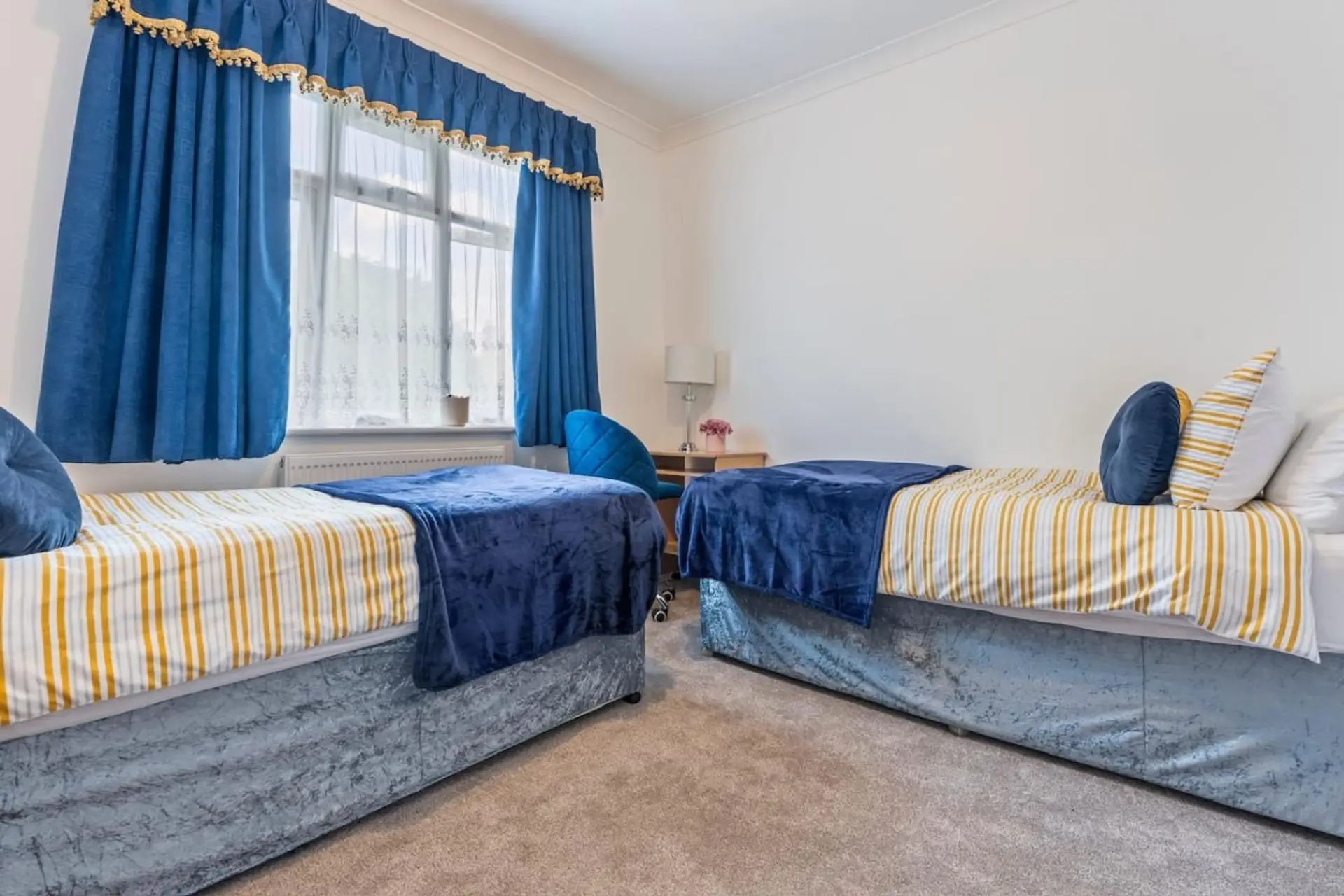 Leigham Court 548372-8